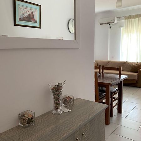 Sea Apartments Himare Exterior foto