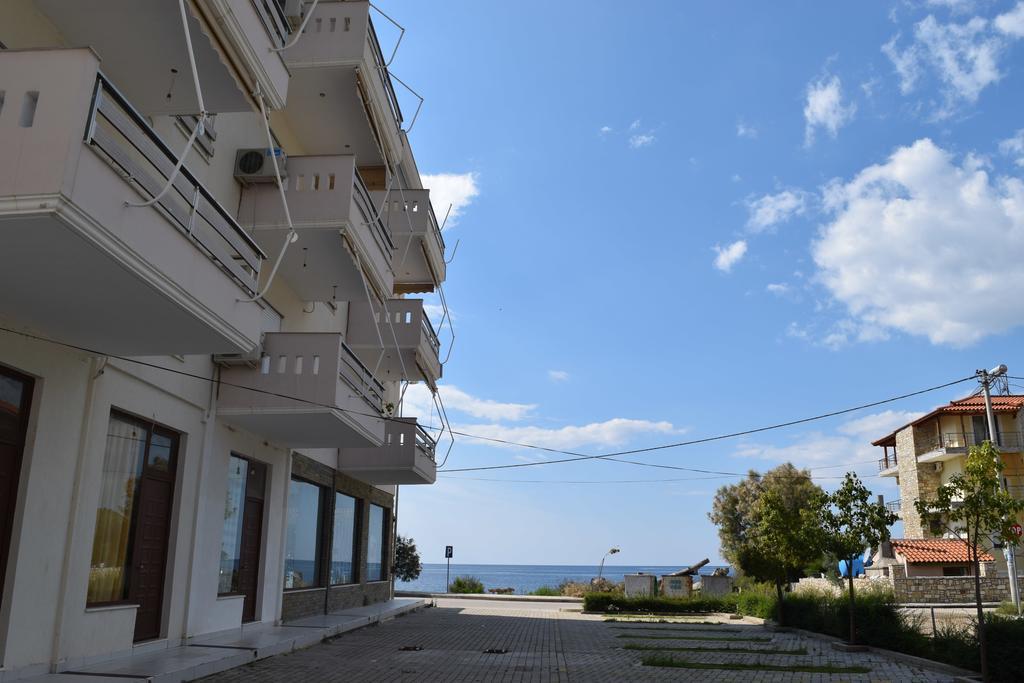 Sea Apartments Himare Exterior foto