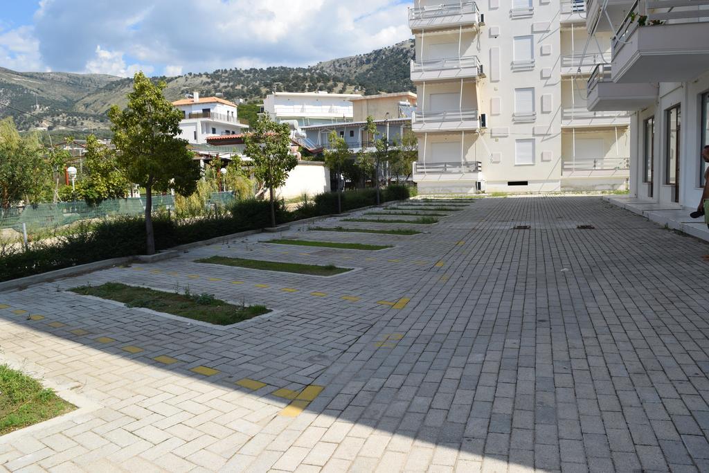 Sea Apartments Himare Exterior foto